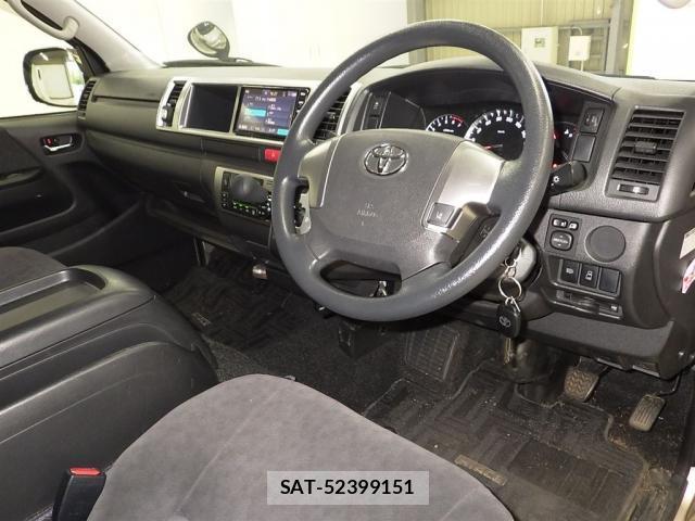 Toyota HIACE WAGON 2019-10 8816864-2