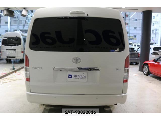 Toyota HIACE WAGON 2020-09 8817300-11