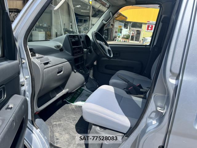 Daihatsu HIJET CARGO 2010-03 8812502-15