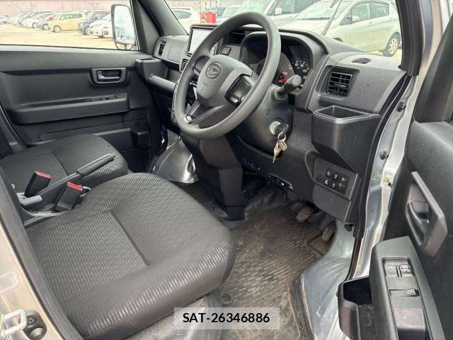 Daihatsu HIJET CARGO 2025-07 8813049-7