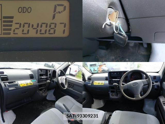 Daihatsu HIJET CARGO 2016-08 8813793-7
