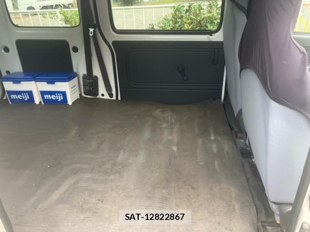 Daihatsu HIJET CARGO 2015-07 8816375-15