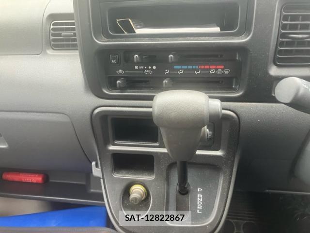 Daihatsu HIJET CARGO 2015-07 8816375-18