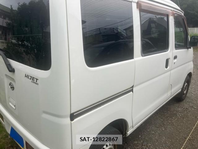 Daihatsu HIJET CARGO 2015-07 8816375-5