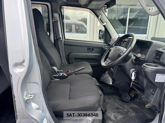 Daihatsu HIJET CARGO 2020-08 8816434-2