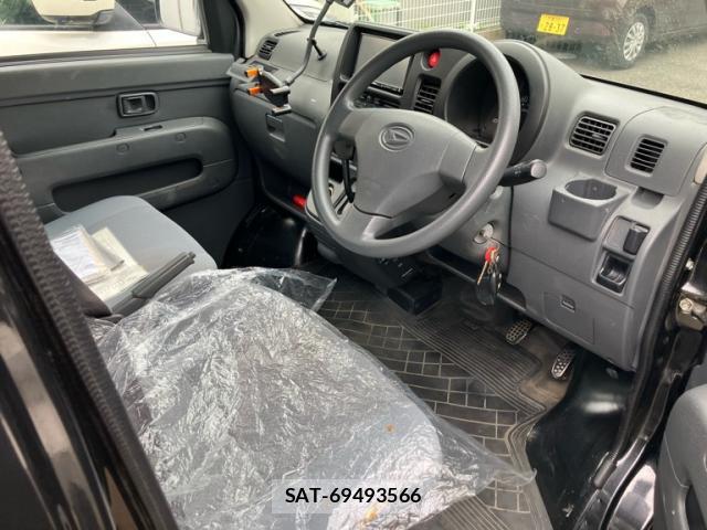 Daihatsu HIJET CARGO 2014-05 8817456-6