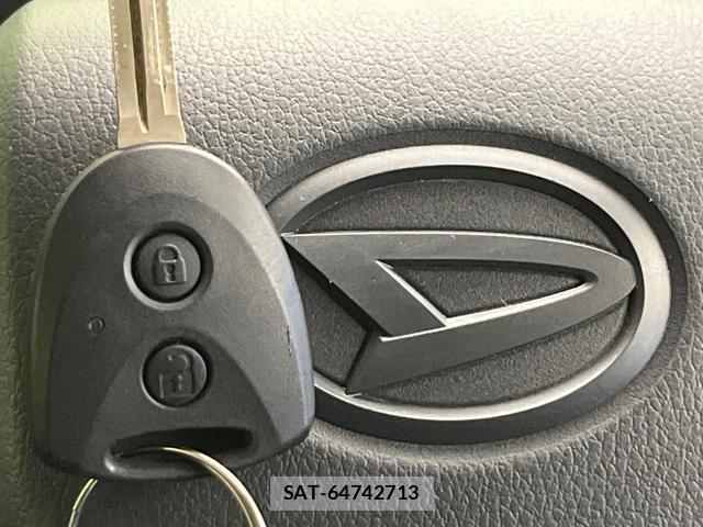 Daihatsu HIJET CARGO 2025-07 8817523-3