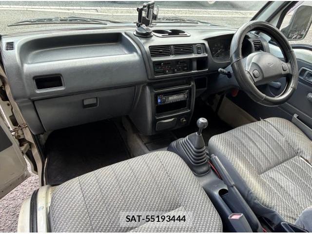 Daihatsu HIJET TRUCK 2000 8812526-5