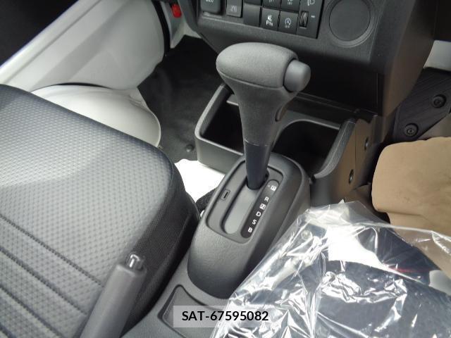Daihatsu HIJET TRUCK 2026-03 8813314-13