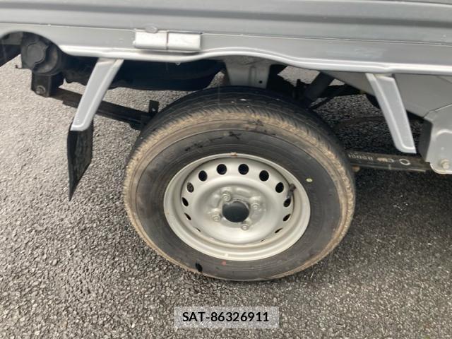 Daihatsu HIJET TRUCK 2015-04 8813495-4