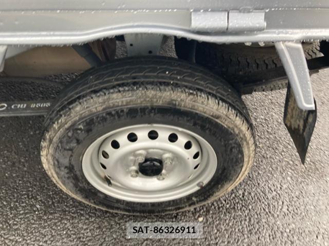 Daihatsu HIJET TRUCK 2015-04 8813495-9