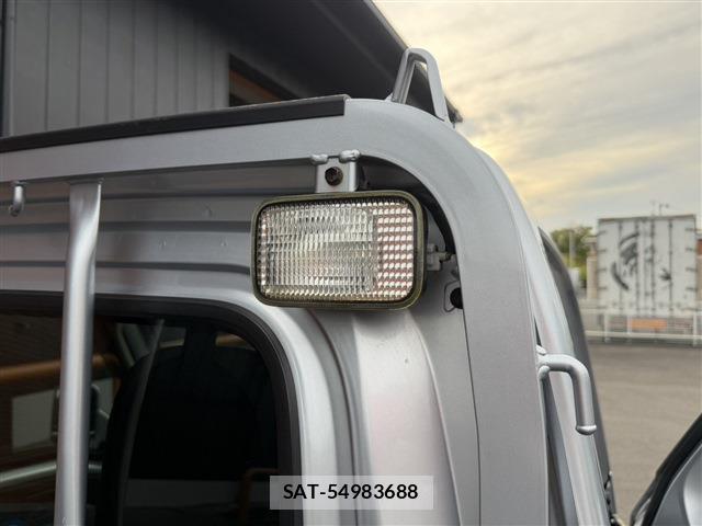 Daihatsu HIJET TRUCK 2016-12 8815062-11