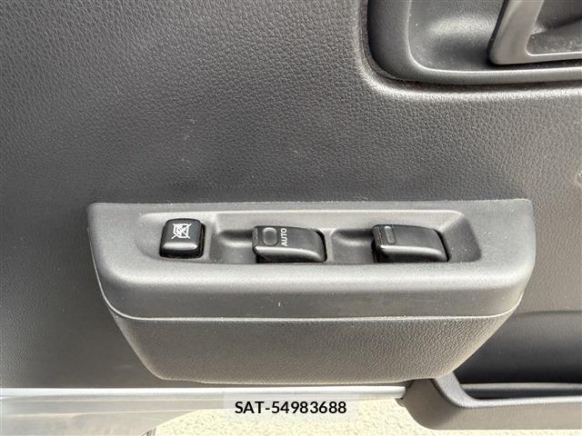 Daihatsu HIJET TRUCK 2016-12 8815062-12