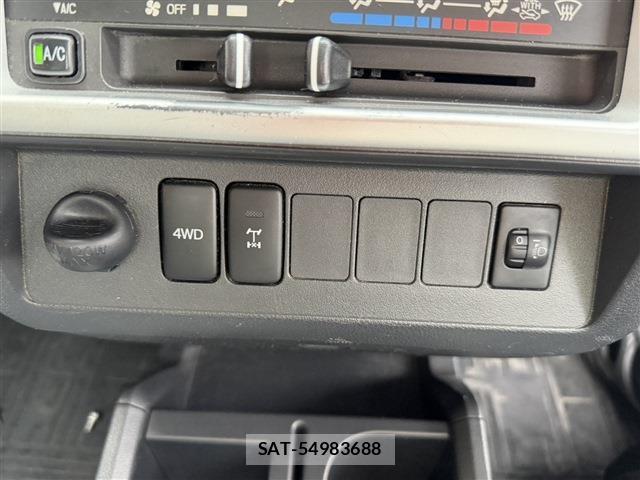 Daihatsu HIJET TRUCK 2016-12 8815062-8