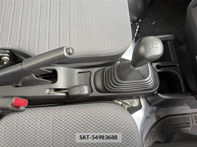 Daihatsu HIJET TRUCK 2016-12 8815062-9