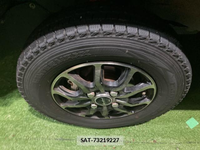 Daihatsu HIJET TRUCK 2015-01 8817622-11