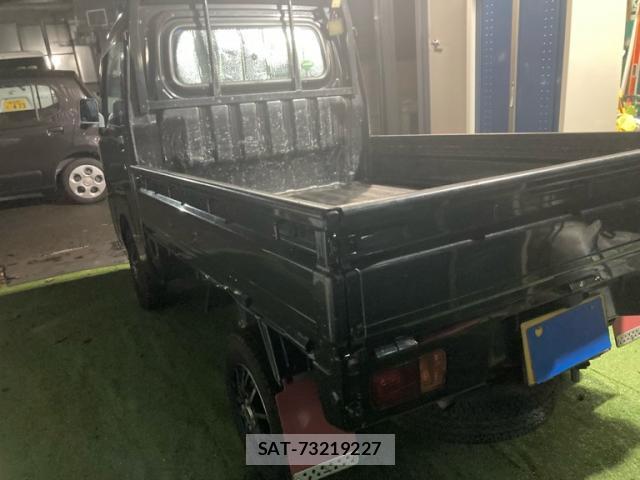 Daihatsu HIJET TRUCK 2015-01 8817622-12
