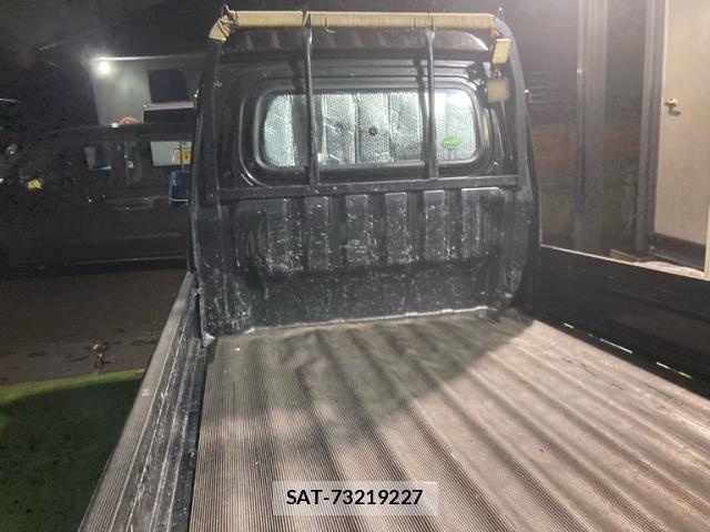 Daihatsu HIJET TRUCK 2015-01 8817622-7