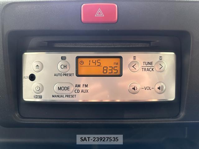 Daihatsu HIJET TRUCK 2016-01 8818002-1