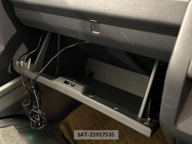 Daihatsu HIJET TRUCK 2016-01 8818002-6