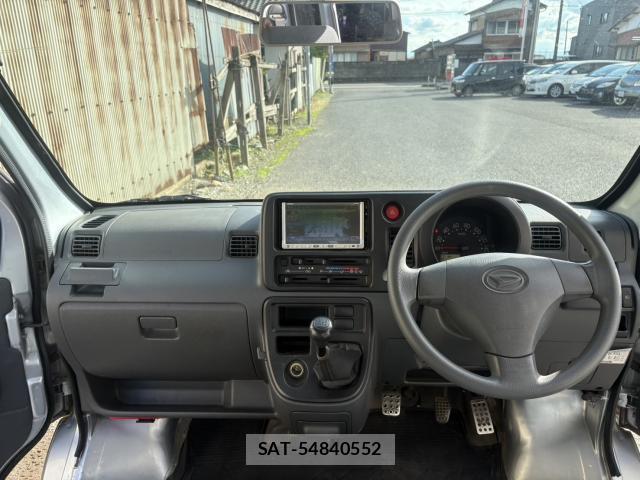 Daihatsu HIJET VAN 2014-04 8815133-2