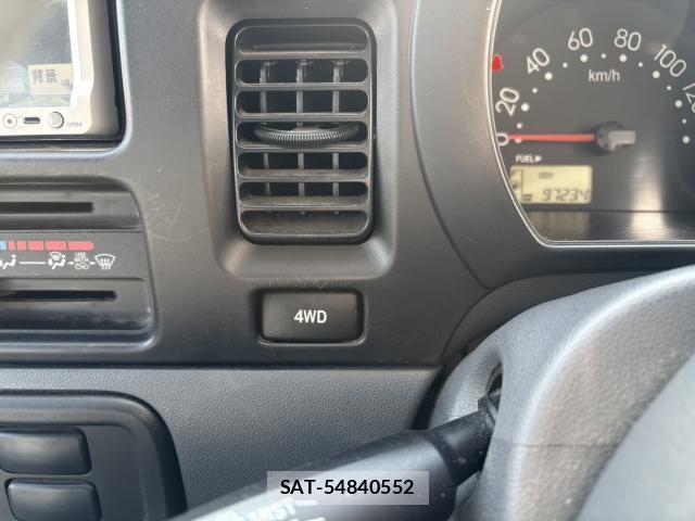 Daihatsu HIJET VAN 2014-04 8815133-7