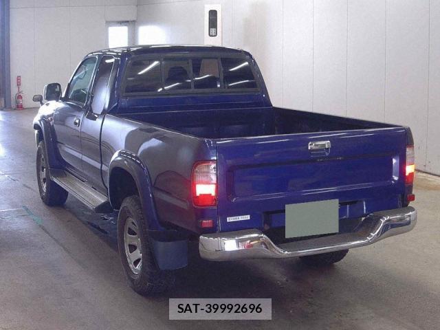 Toyota HILUX 2001-04 8815831-1
