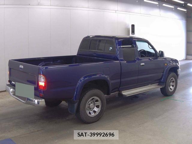 Toyota HILUX 2001-04 8815831-4