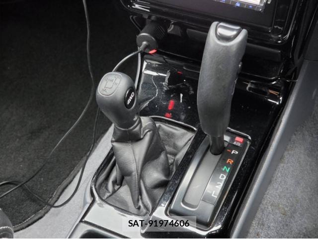 Toyota HILUX SURF 1998-06 8815172-9