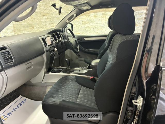 Toyota HILUX SURF 2006-03 8817026-9