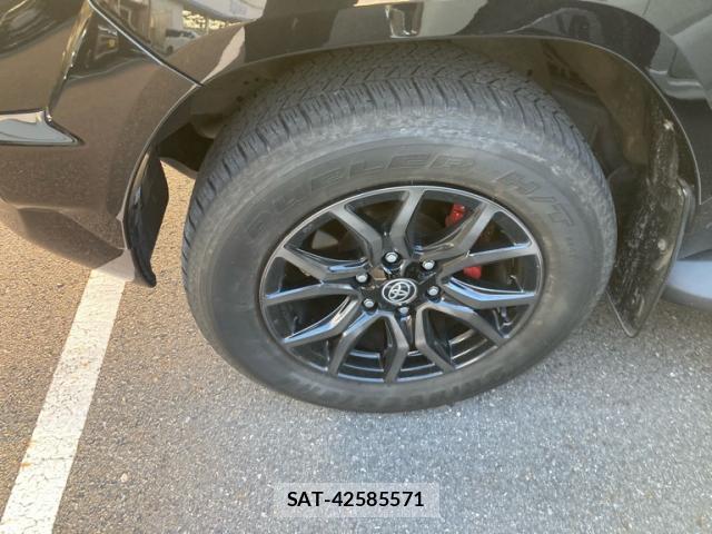 Toyota HILUX 2022-11 8812216-6