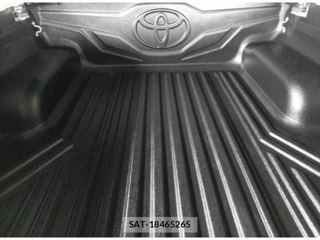 Toyota HILUX 2024-09 8812612-2