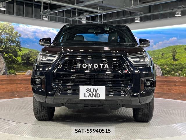 Toyota HILUX 2022-03 8812964-14