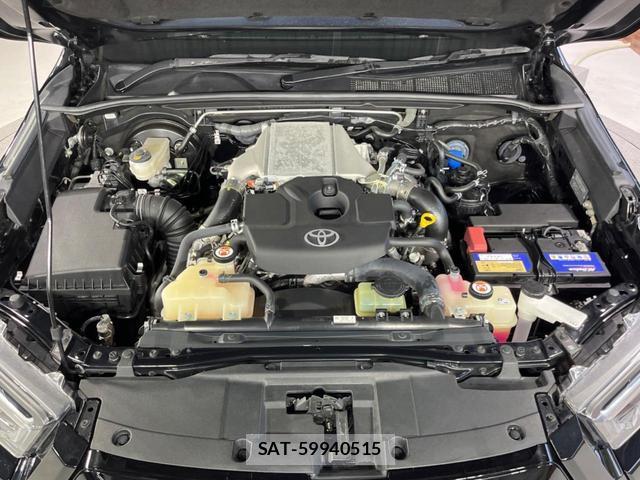 Toyota HILUX 2022-03 8812964-18