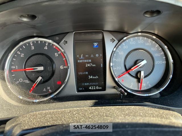 Toyota HILUX 2022-09 8813365-10