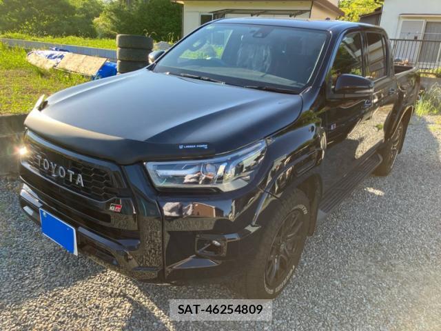Toyota HILUX 2022-09 8813365-13