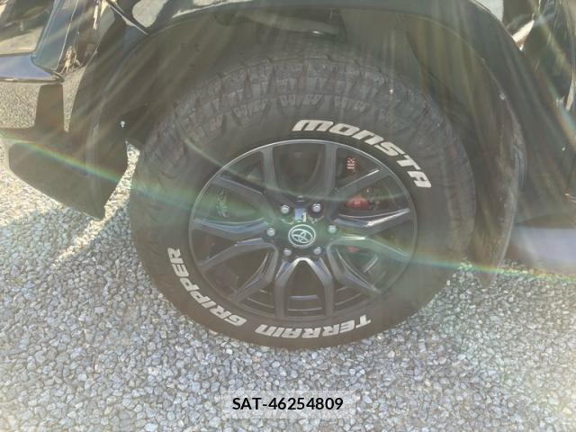 Toyota HILUX 2022-09 8813365-4