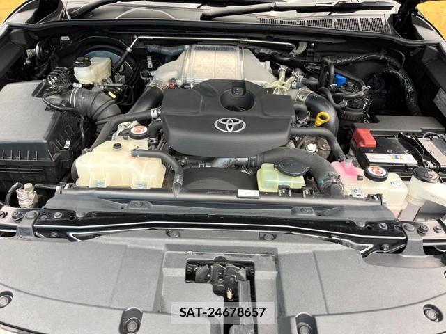 Toyota HILUX 2020-11 8813715-17