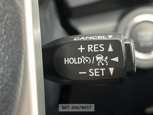 Toyota HILUX 2020-11 8813715-6
