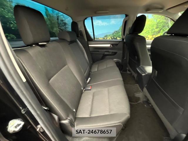 Toyota HILUX 2020-11 8813715-8