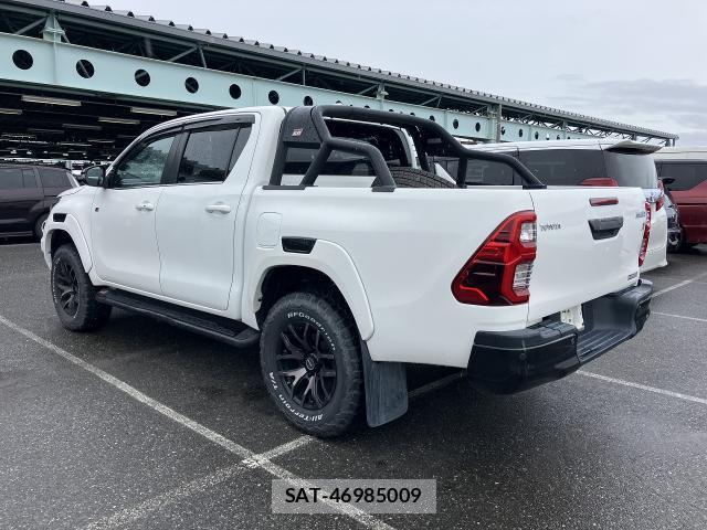 Toyota HILUX 2023-09 8813938-1