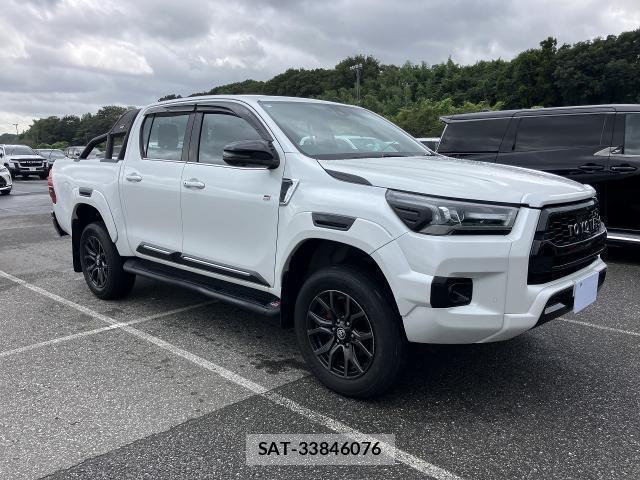 Toyota HILUX 2024-06 8813952-0