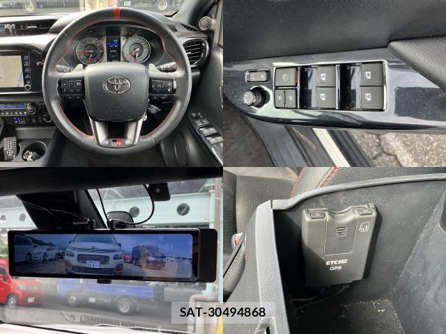 Toyota HILUX 2023-09 8813957-8