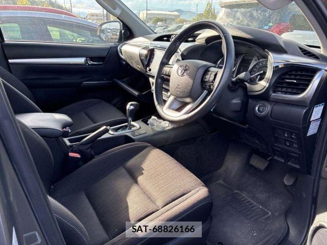 Toyota HILUX 2024-09 8815397-3