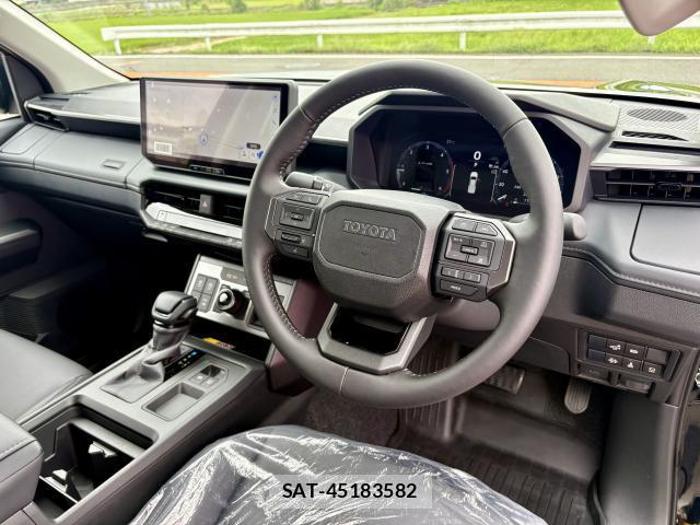 Toyota HILUX 2026-08 8815581-6