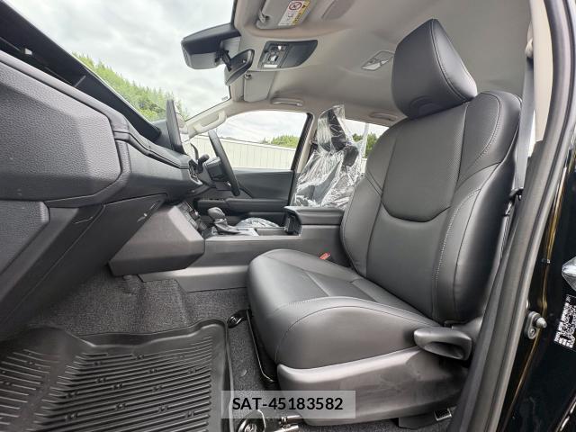 Toyota HILUX 2026-08 8815581-7