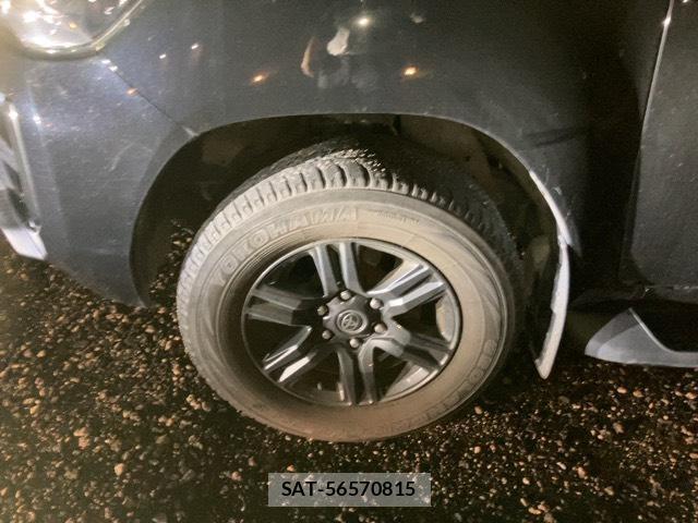 Toyota HILUX 2022-07 8815723-7