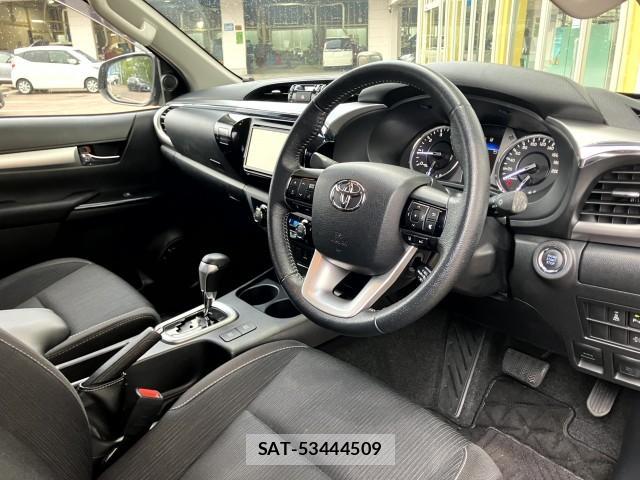 Toyota HILUX 2021-09 8815820-15