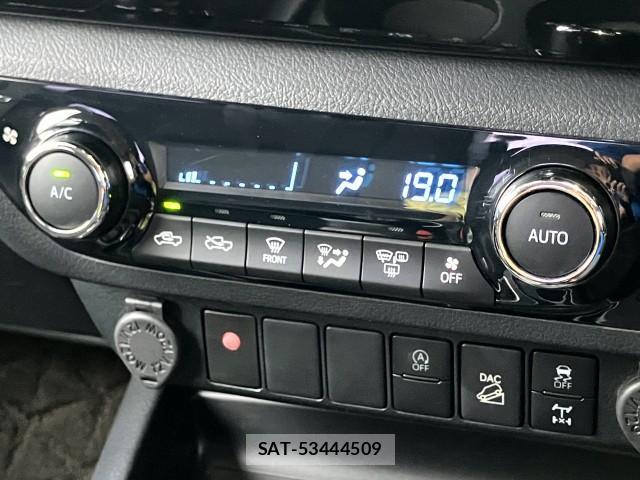 Toyota HILUX 2021-09 8815820-18