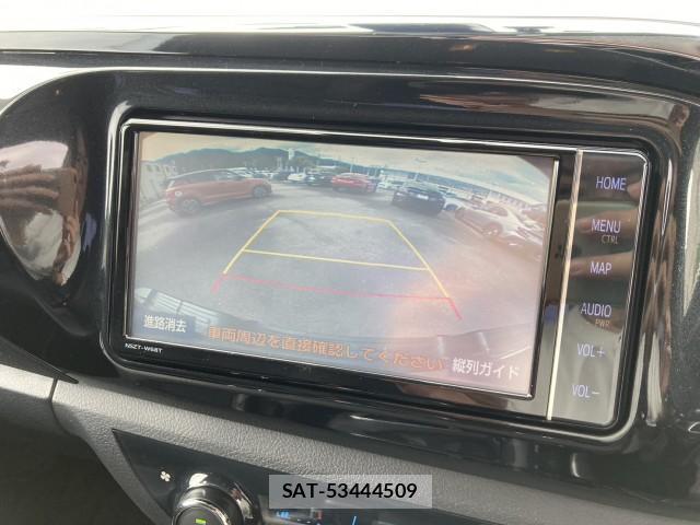 Toyota HILUX 2021-09 8815820-4